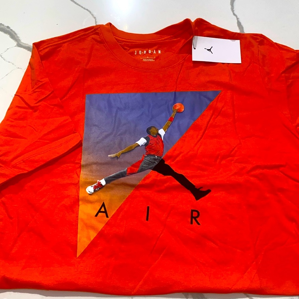New - Nike‎ Air Jordan Orange and Blue Graphic Tee - Size L